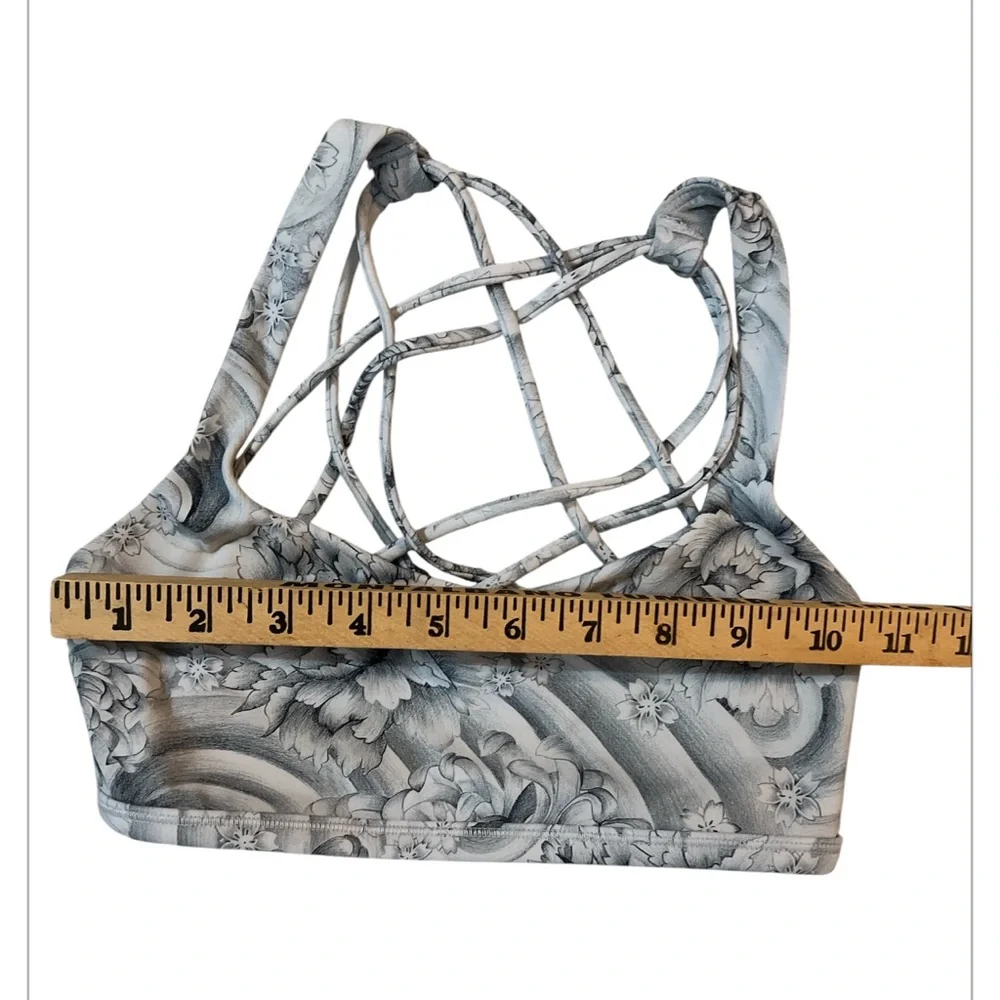 Lululemon Free to Be Bra‎ Wild Mini Twine White Multi Size 2 Strappy